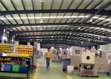 E14玉米燈阻容降壓專(zhuān)用680nF貼片電容的技術(shù)服務(wù)與應(yīng)用